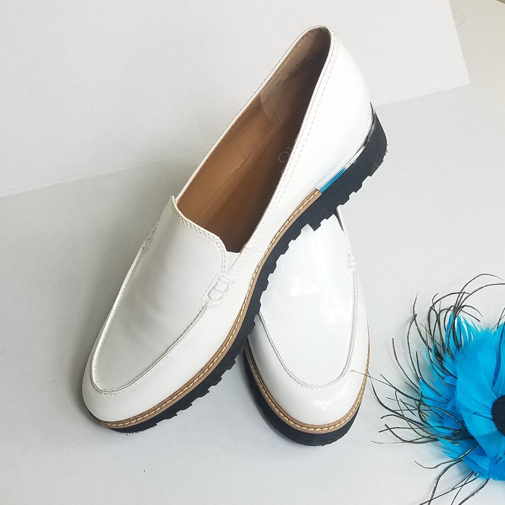 Cypress White Slip Platform Flats on Size 8 M - Picture 1 of 7